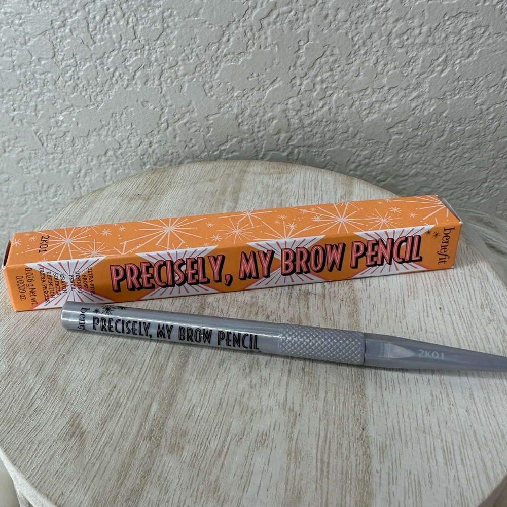 $5 🌙 Benefit Precisely, My Brow Pencil In‎ 3 Warm Light Brown